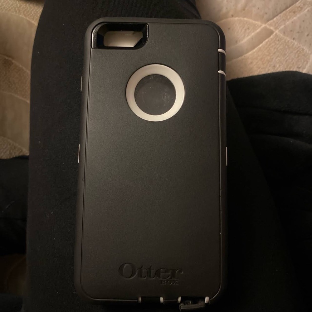 iPhone 6s Plus case black and white